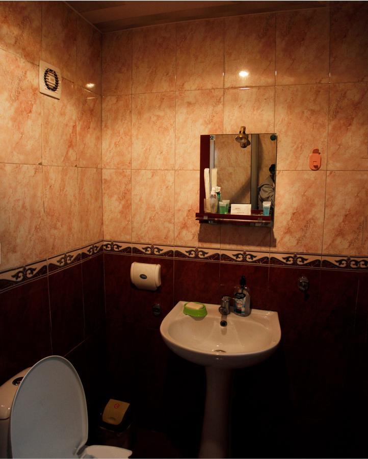 טביליסי Guest House Ketrin מראה חיצוני תמונה