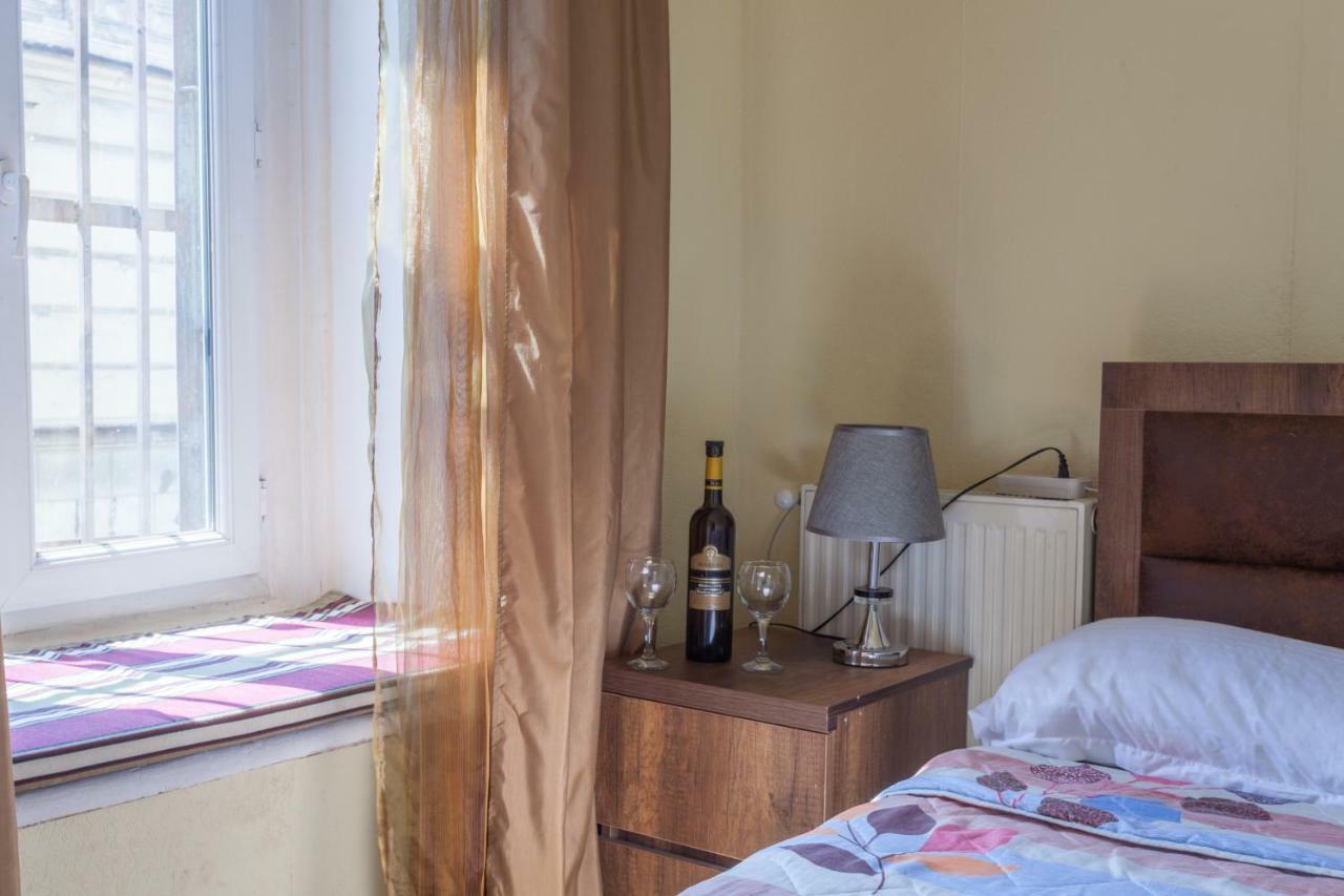 טביליסי Guest House Ketrin מראה חיצוני תמונה